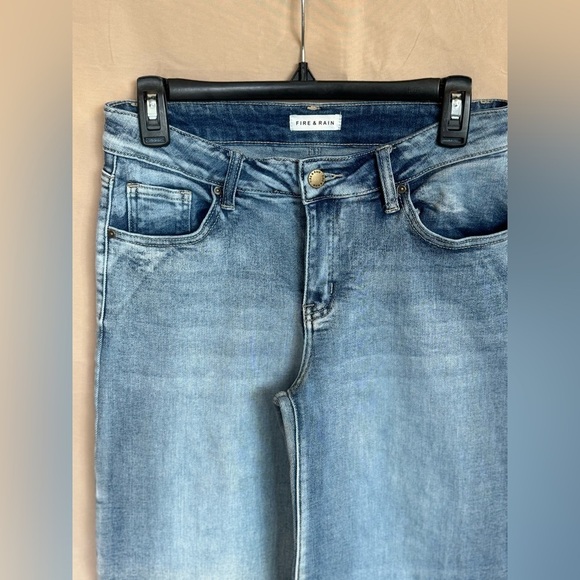 Classic Blue wide leg Women's Jeans - Picture 2 of 4